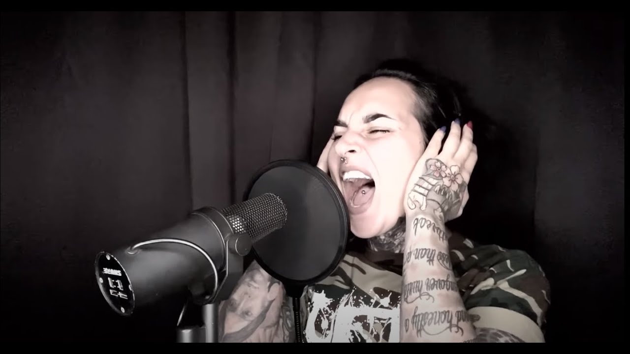 Suicide Silence w/ Tatiana Shmailyuk (Jinjer) Man In The Box( cover )
