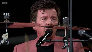 Rick Astley sings AC-DC at Glastonbury